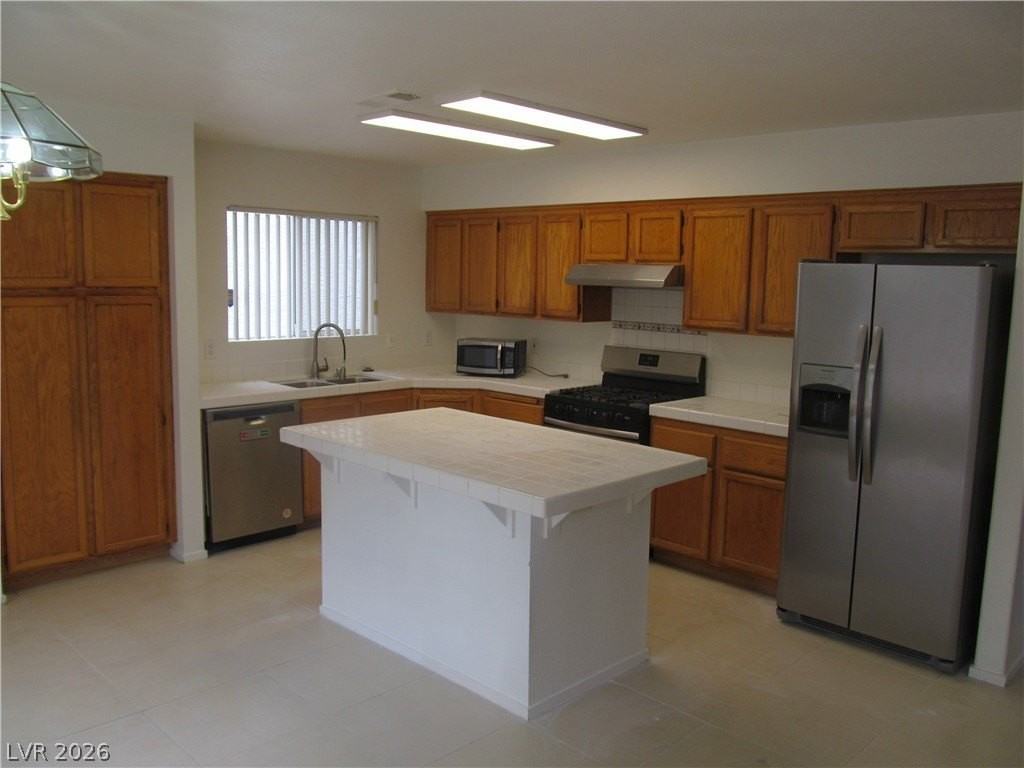 1413 Desert Hills Dr - Photo 5 of 24