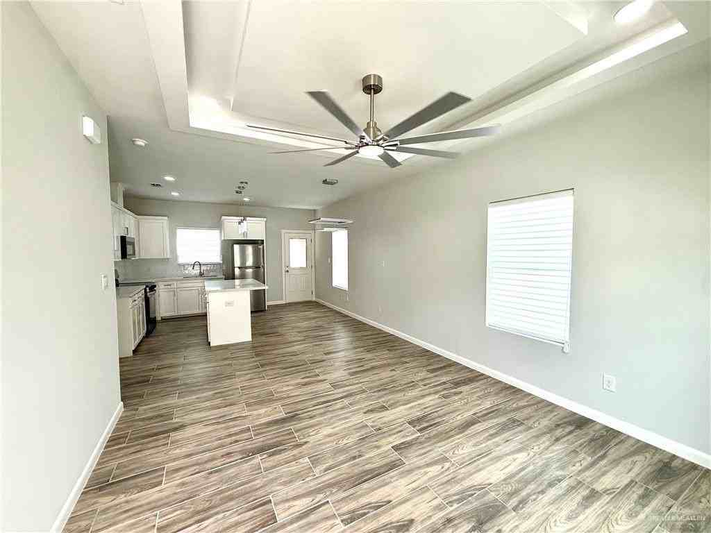 2613 W Bliss Street #4 - Photo 2 of 11