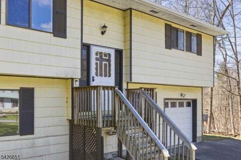 15 Karen Rd - Photo 5 of 33