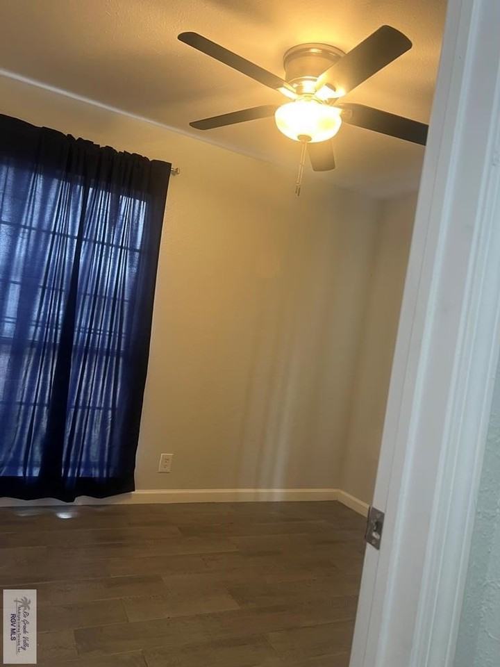 1919 Taxco Dr - Photo 7 of 9