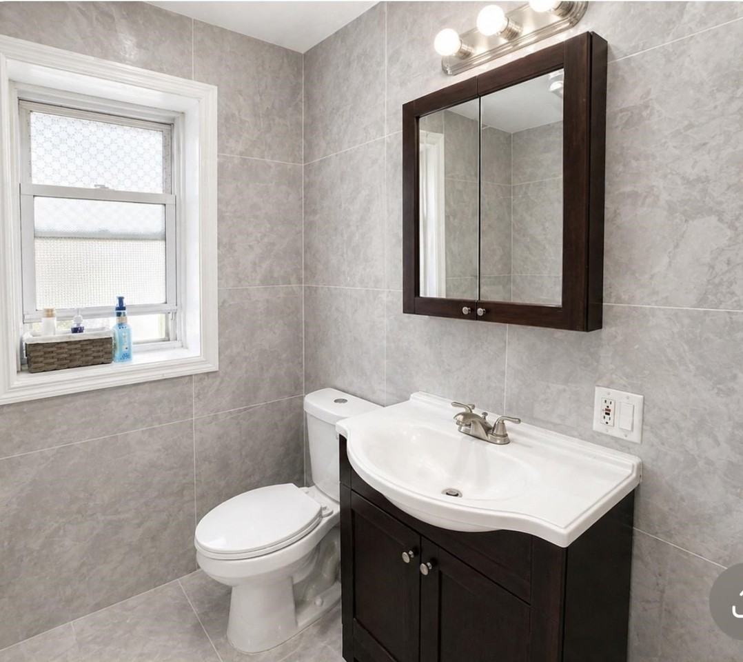 146 W 27th St #1 - Photo 6 of 7