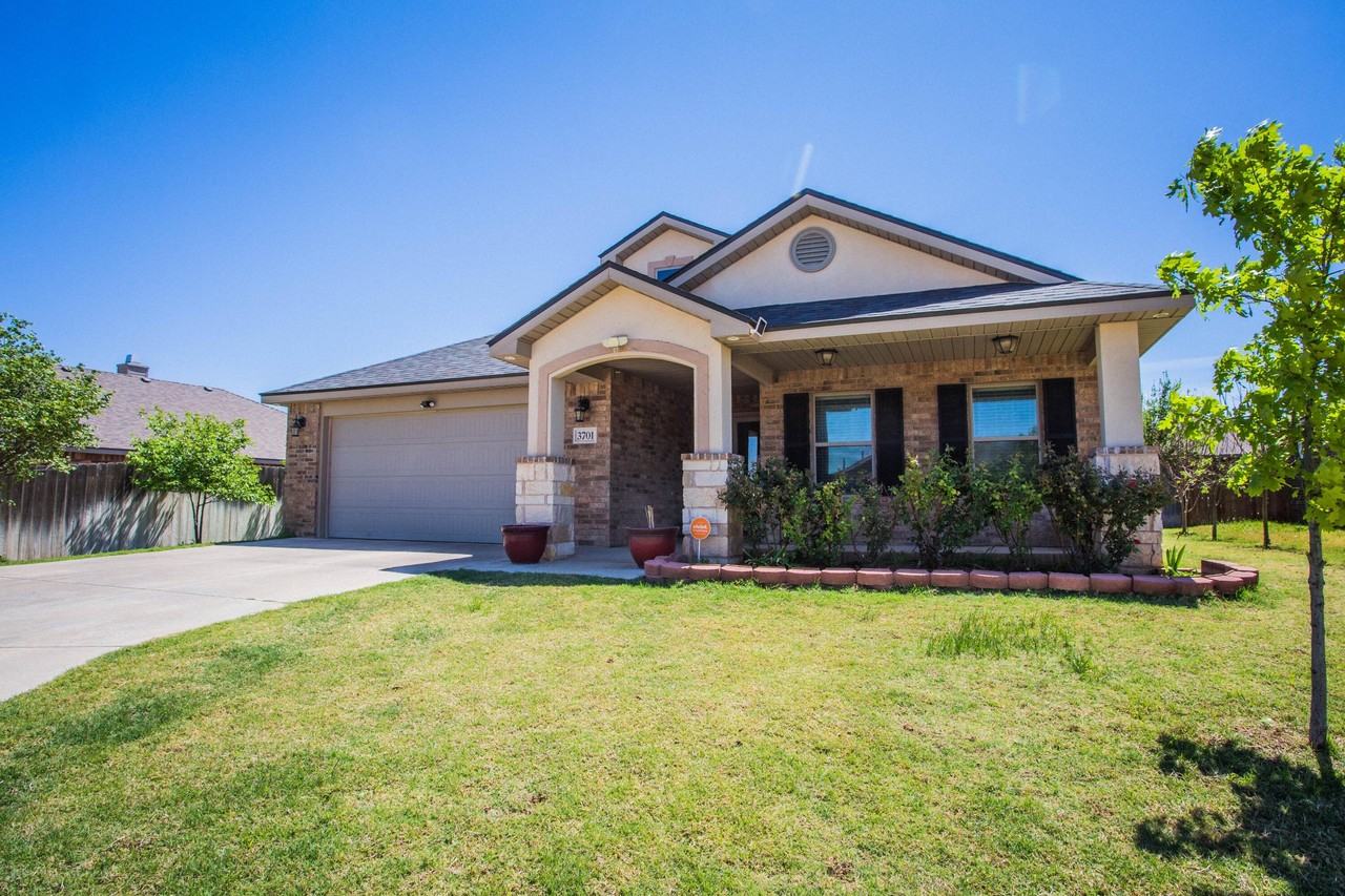 3701 Rochester Ave - Photo 2 of 30