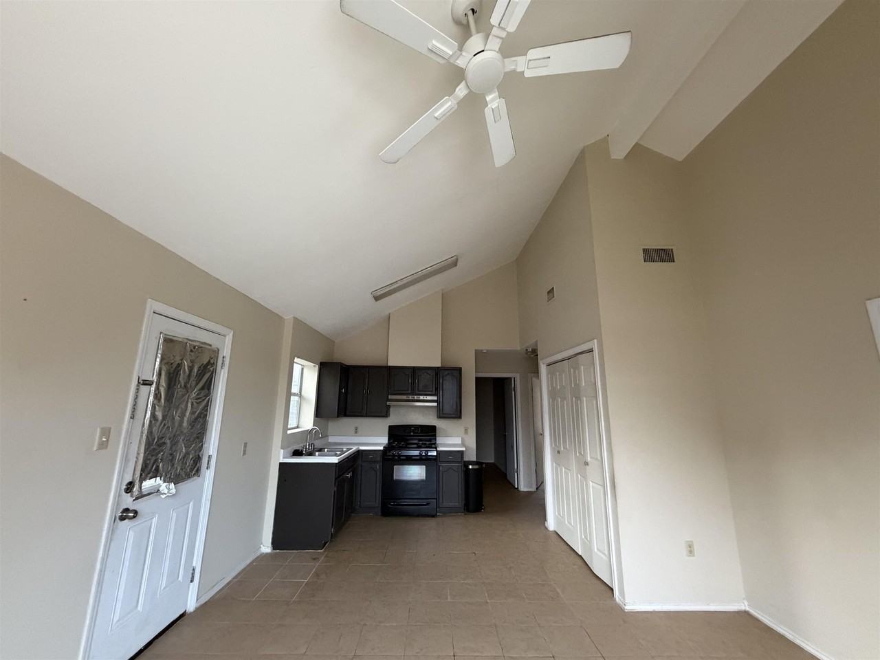 410 Gage Loop - Photo 3 of 10