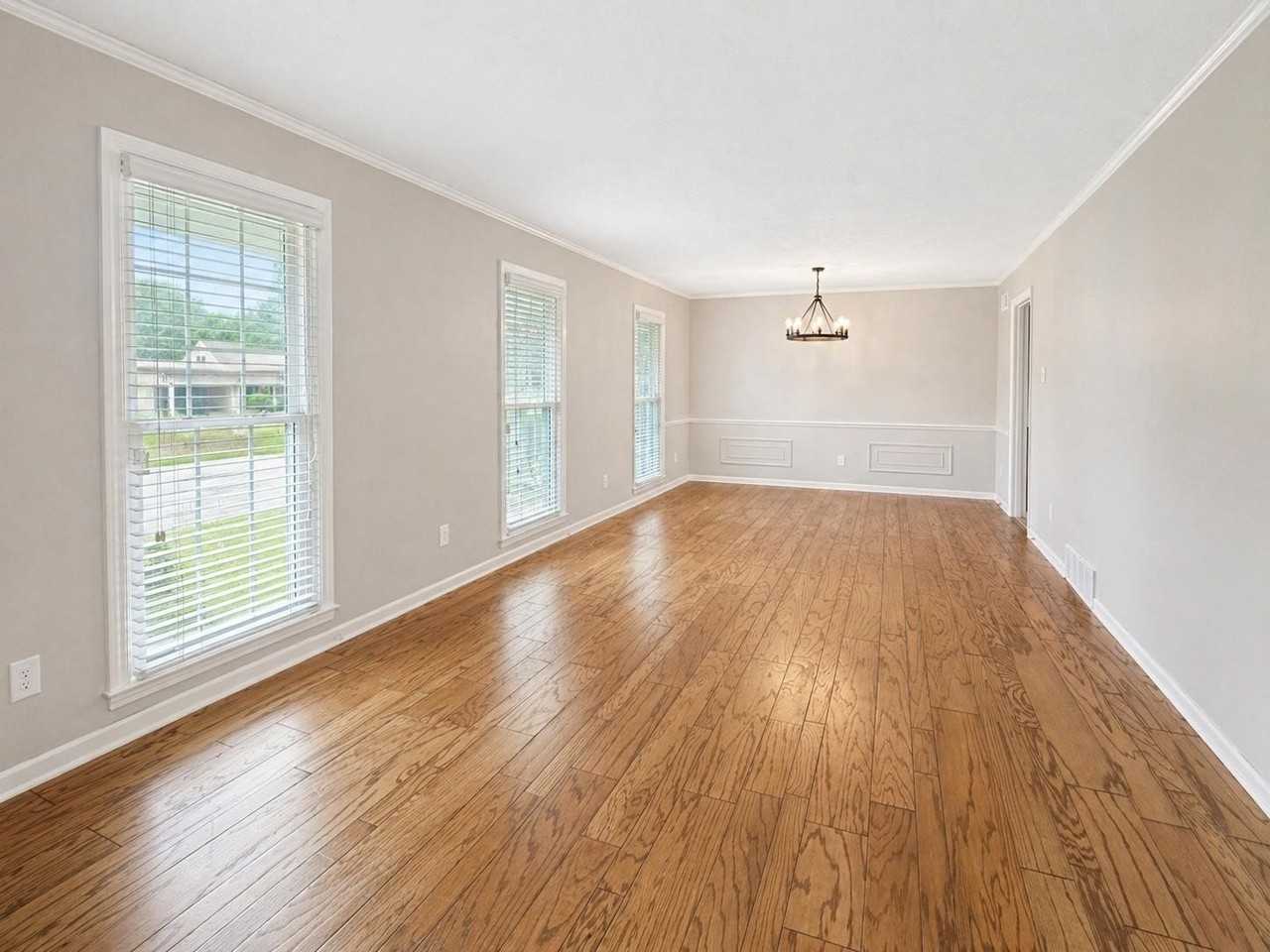 2148 Riverdale Rd - Photo 5 of 22