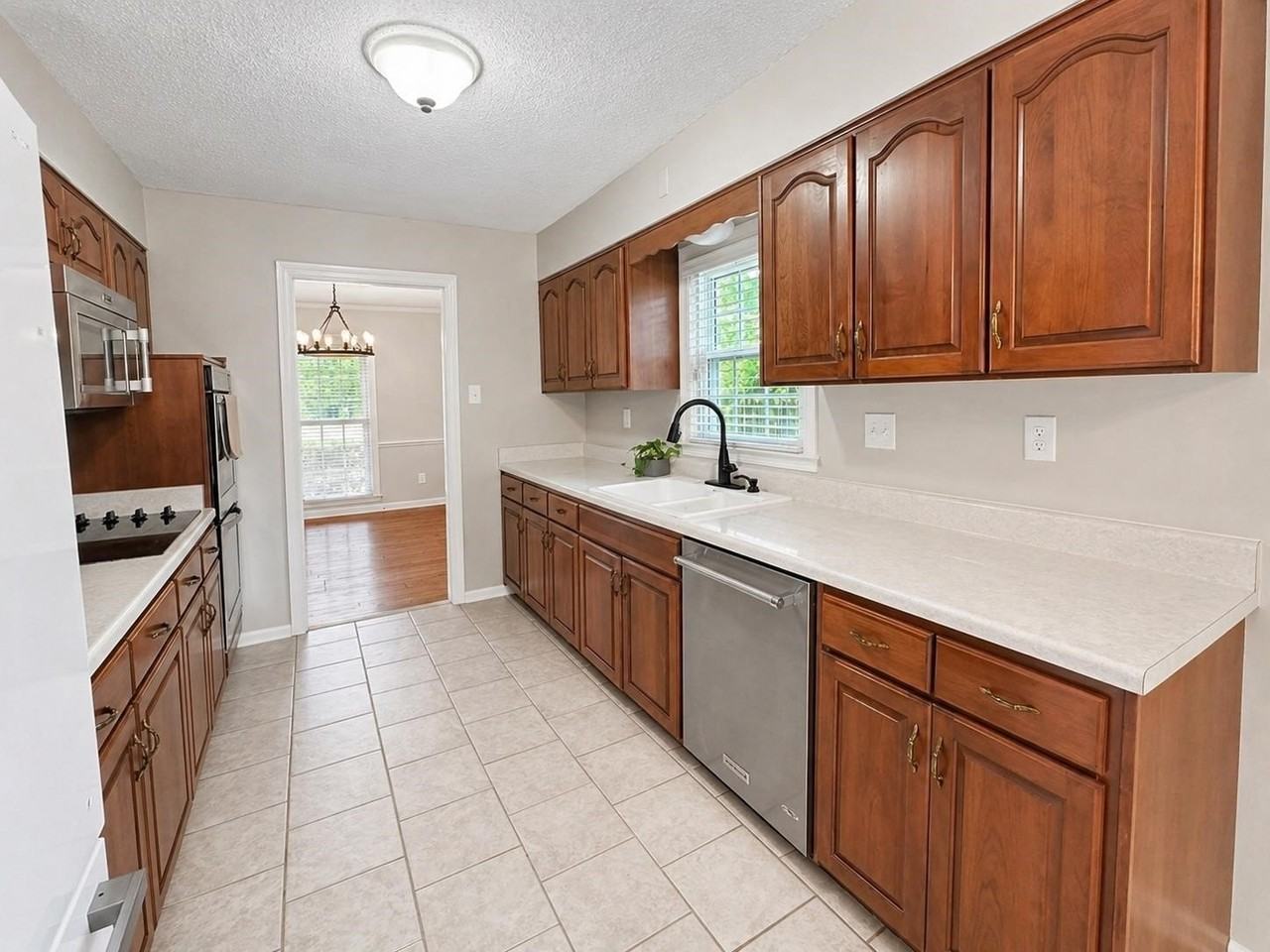 2148 Riverdale Rd - Photo 7 of 22