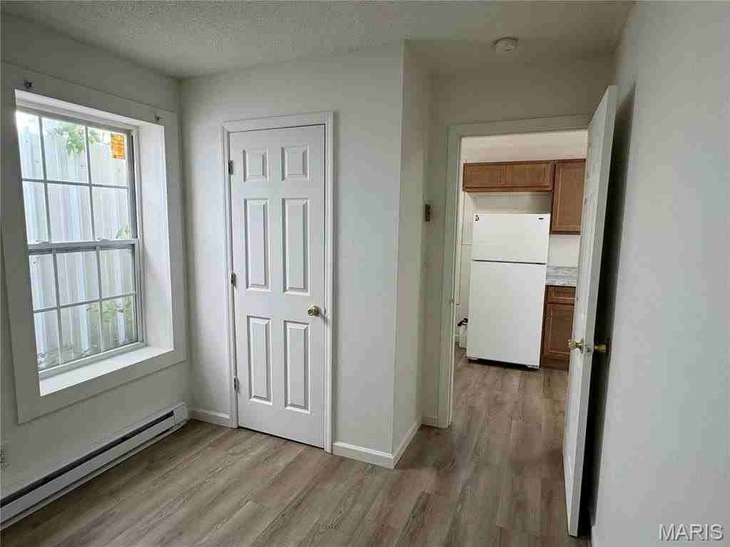 215 E Cherry St #6 - Photo 6 of 8