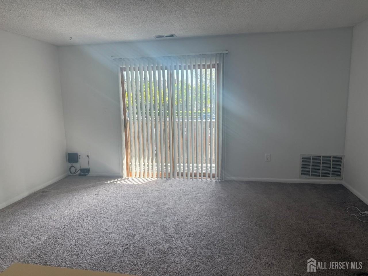 1908 Ravens Crest Dr - Photo 4 of 16