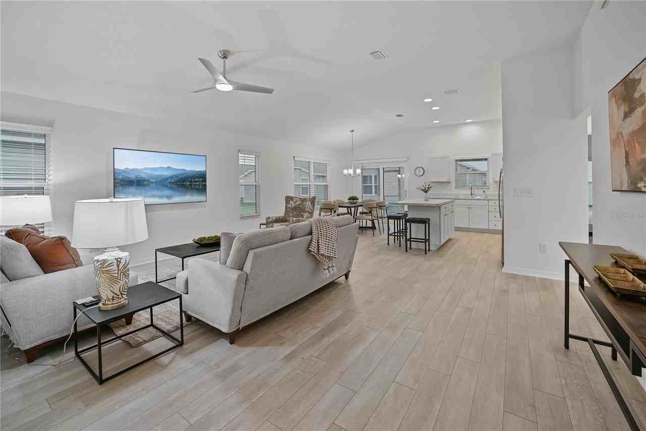 7661 Rutherford Ln - Photo 5 of 45