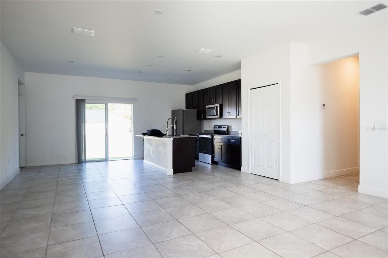 422 Marion Oaks Crse - Photo 2 of 21