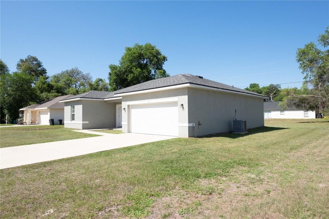 422 Marion Oaks Crse - Photo 4 of 21