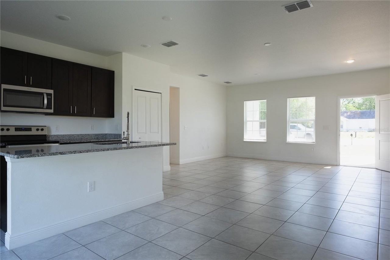 422 Marion Oaks Crse - Photo 6 of 21