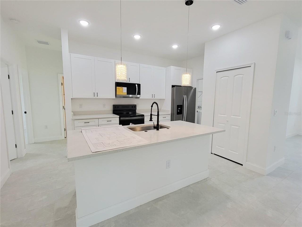 415 Tonklin Rd Sw - Photo 3 of 8