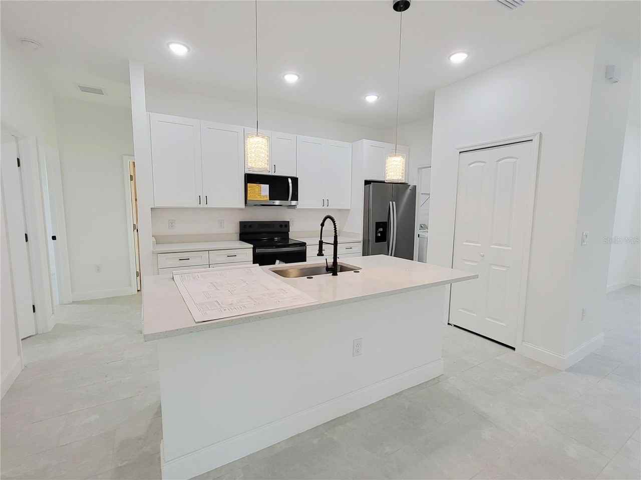 421 Tonklin Rd Sw - Photo 4 of 11