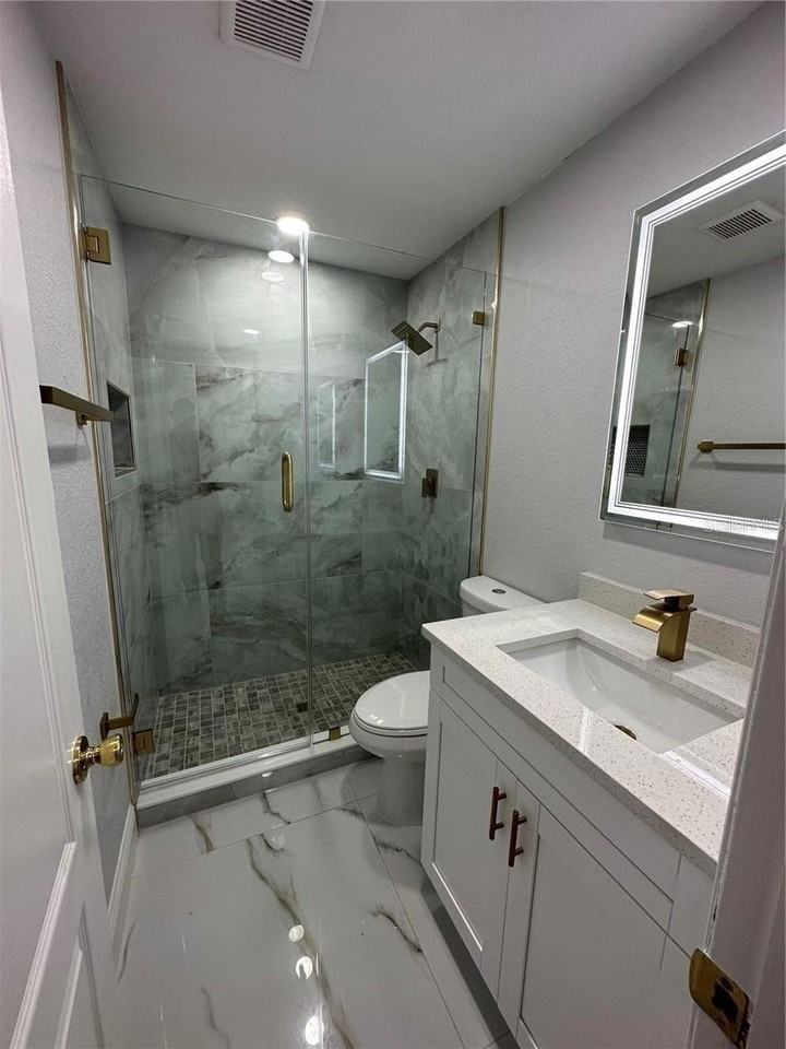 7813 Lakeshore Dr #A - Photo 5 of 10