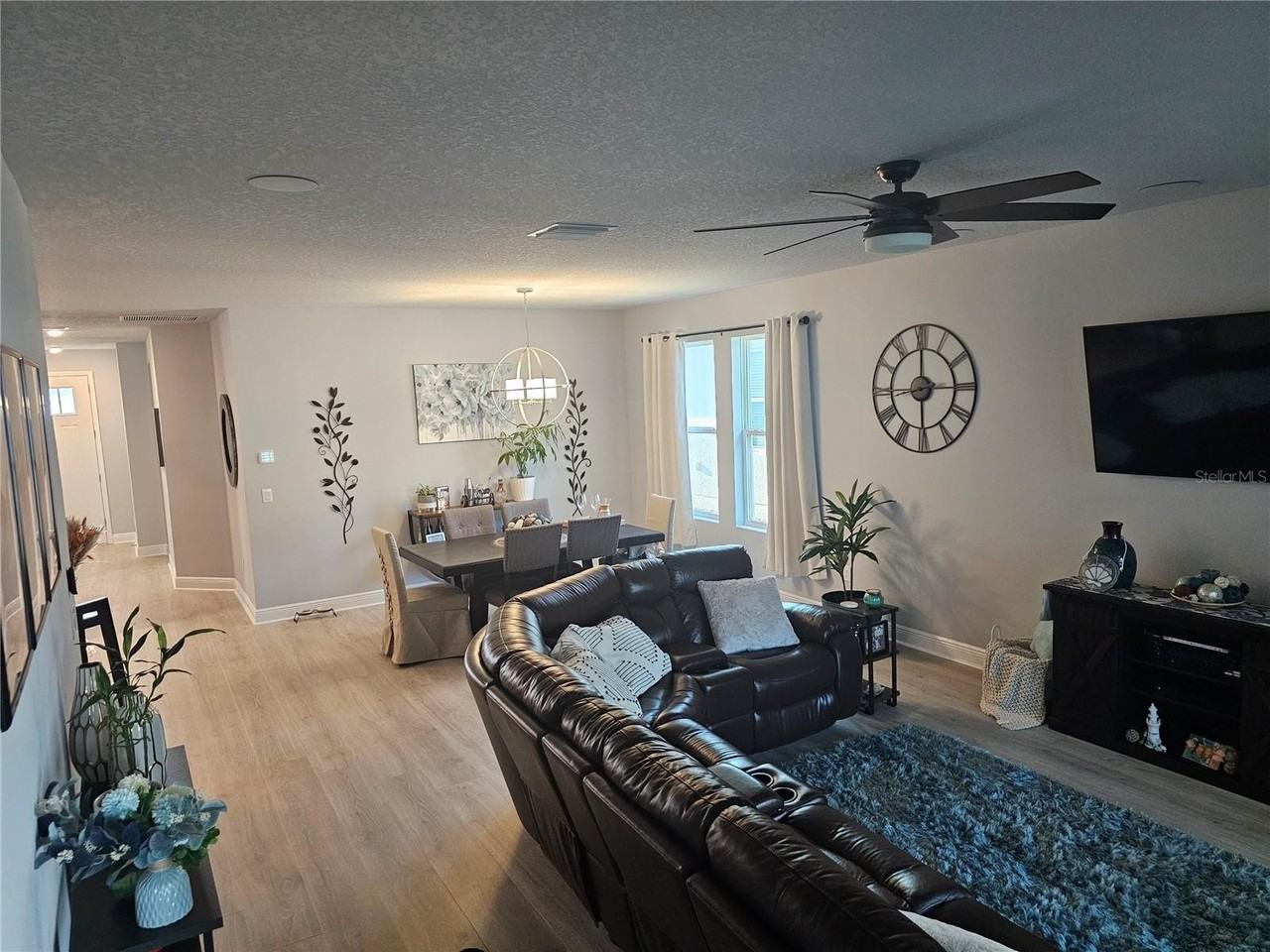 3618 Persimmon Park Dr - Photo 3 of 21