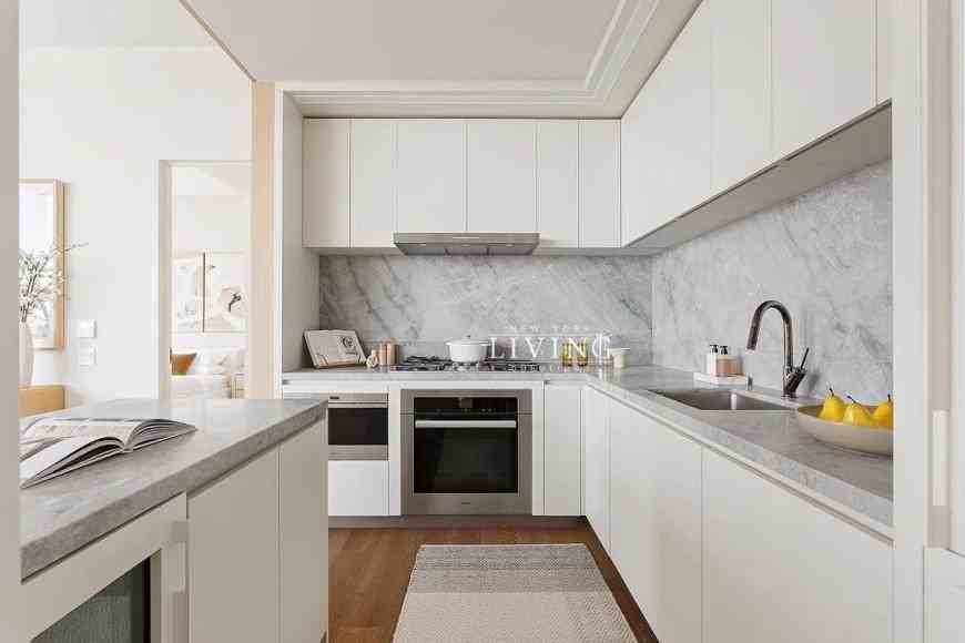 77 Greenwich St - Photo 6 of 10