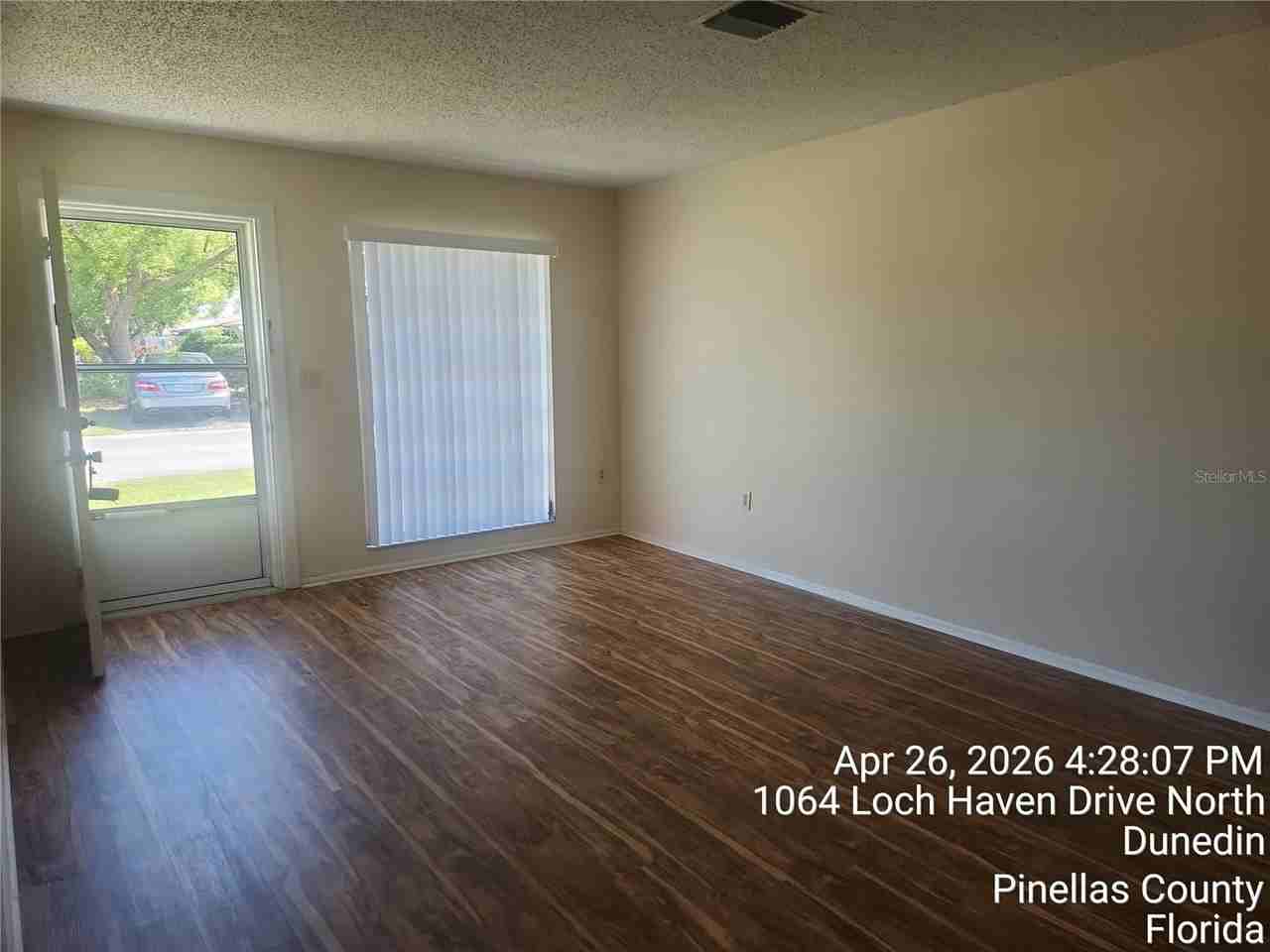 1064 Loch Haven Dr N #1064 - Photo 5 of 17