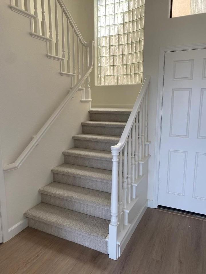 27 Tulip Ln - Photo 2 of 17