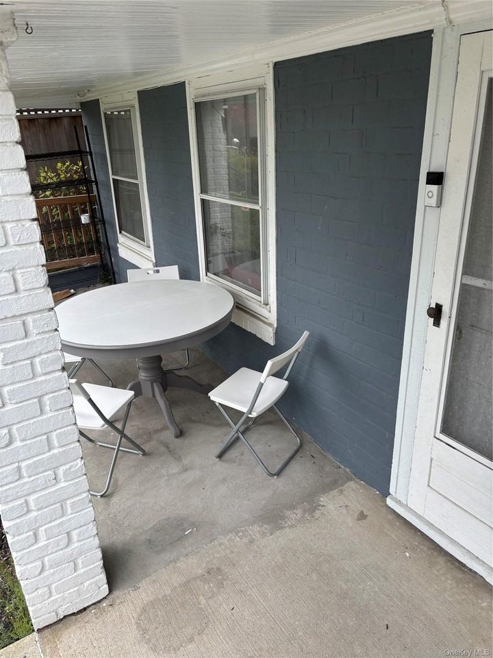 157 Hudson Ter - Photo 2 of 21