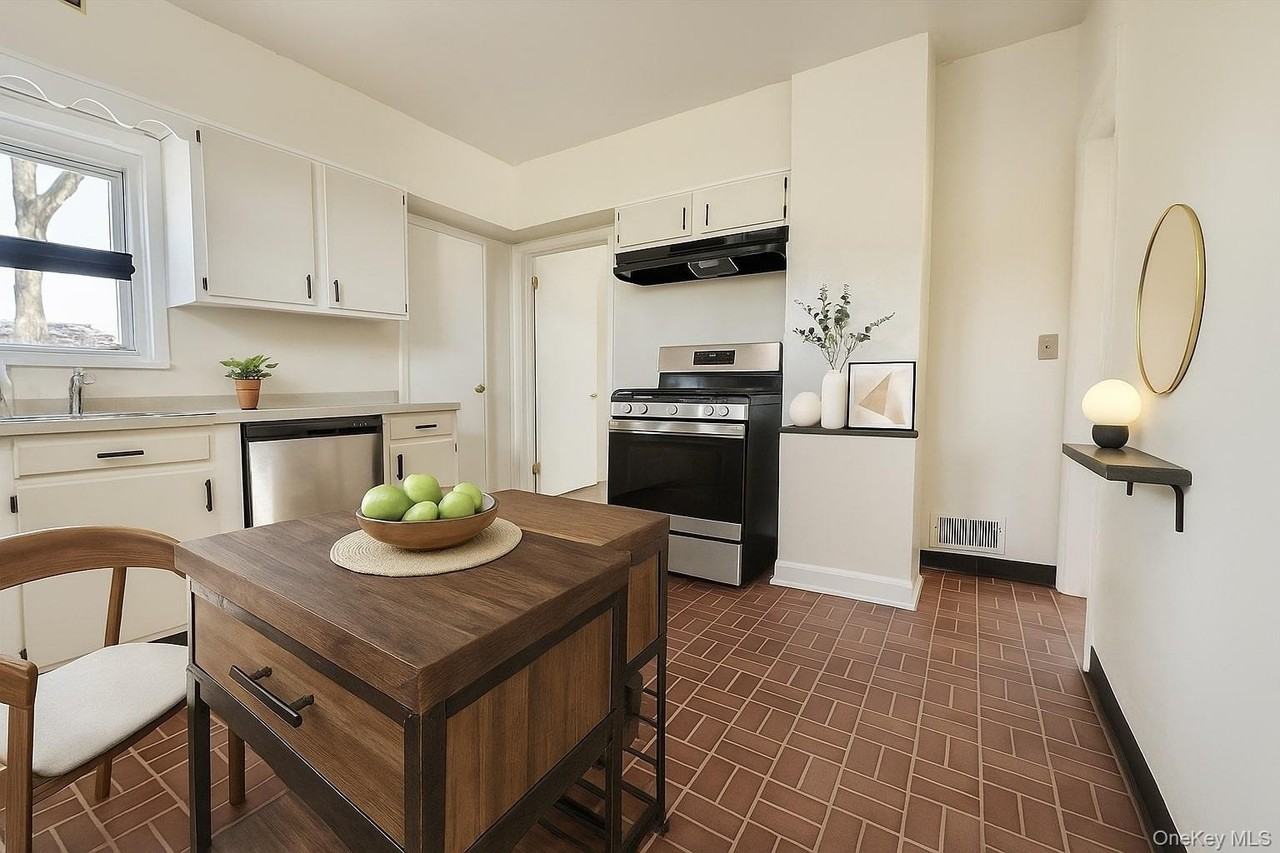 505 Prospect Ave - Photo 7 of 31