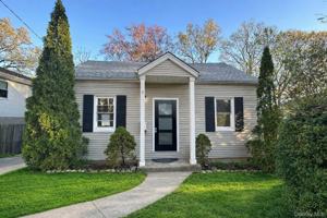featured image of 8 Bayard Ave