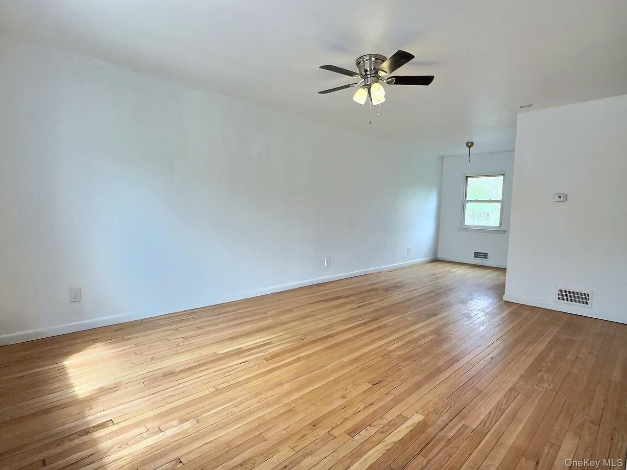 46 N Gilmore Blvd - Photo 4 of 17