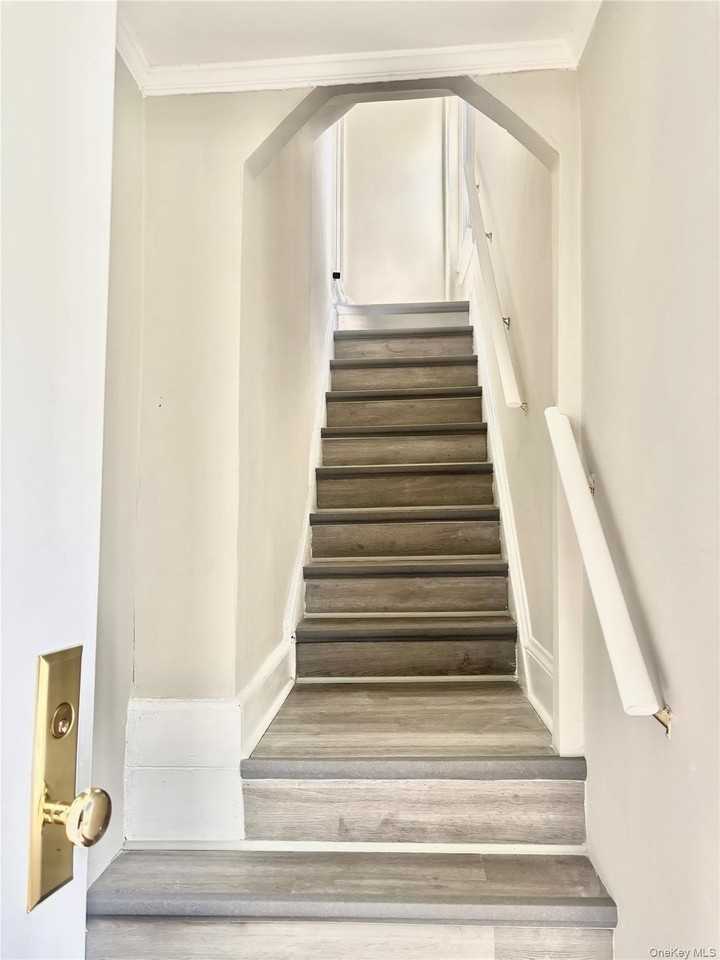 66 Kenmore Rd - Photo 4 of 14