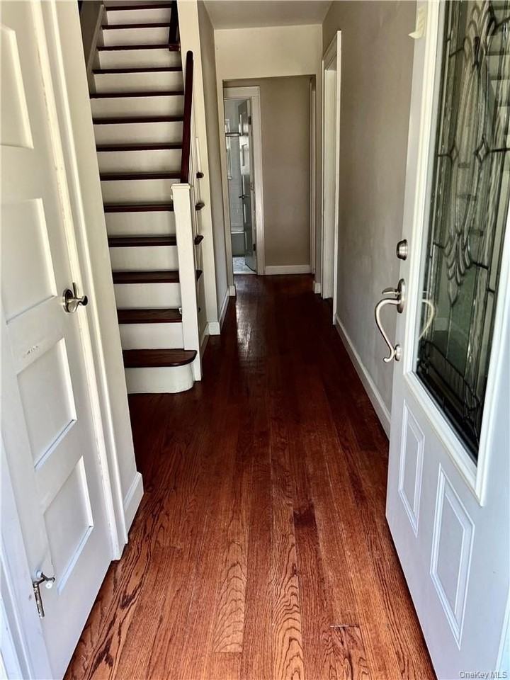 46 Beechwood Rd - Photo 3 of 25