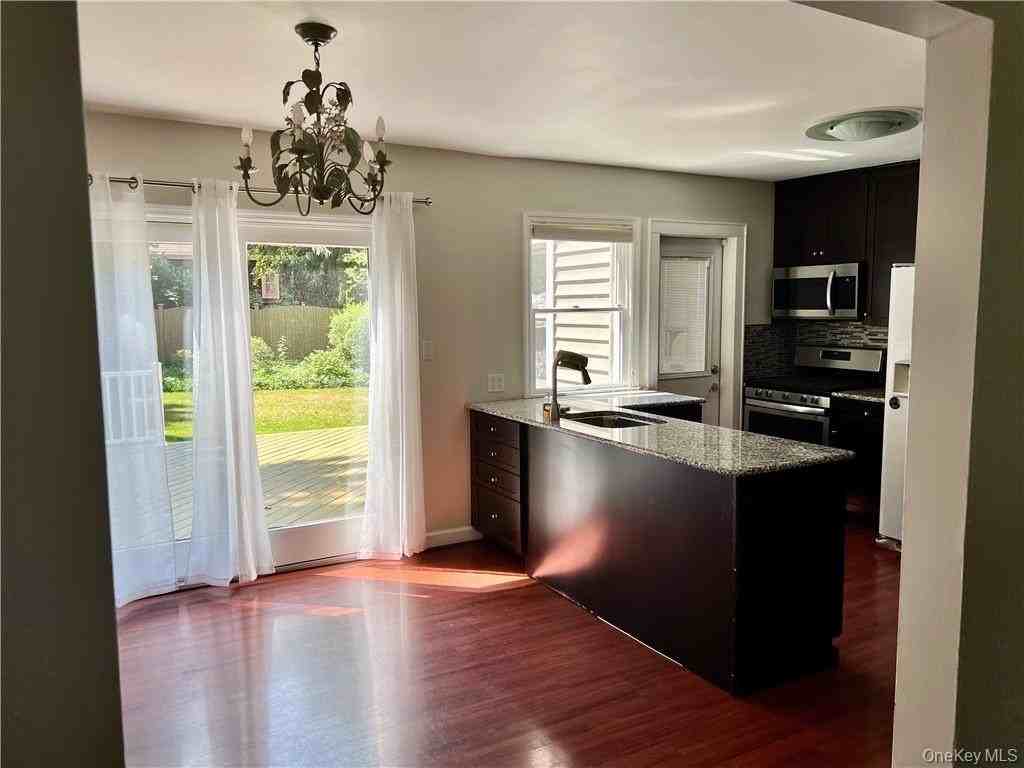 46 Beechwood Rd - Photo 5 of 25