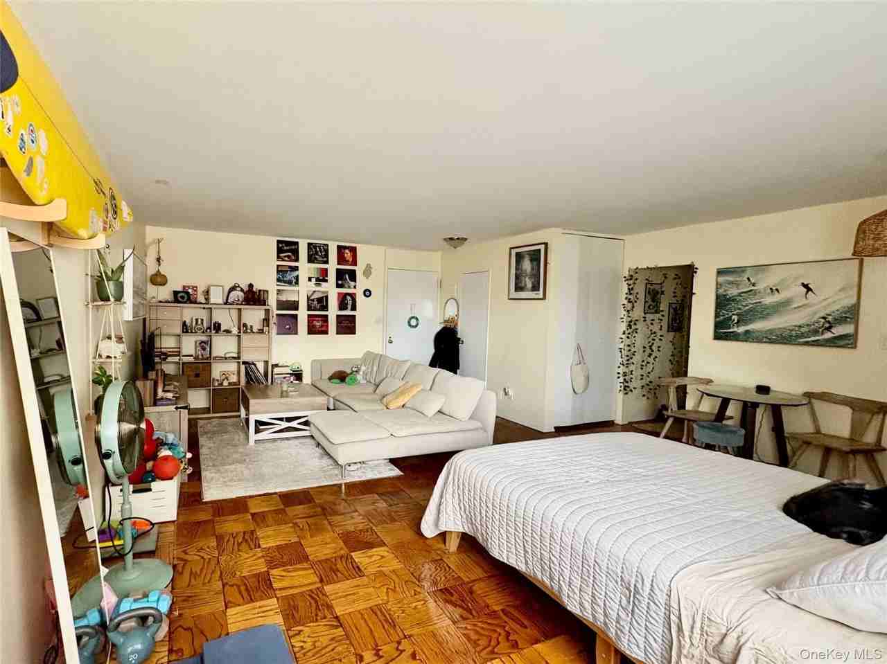 465 Shore Rd - Photo 7 of 20