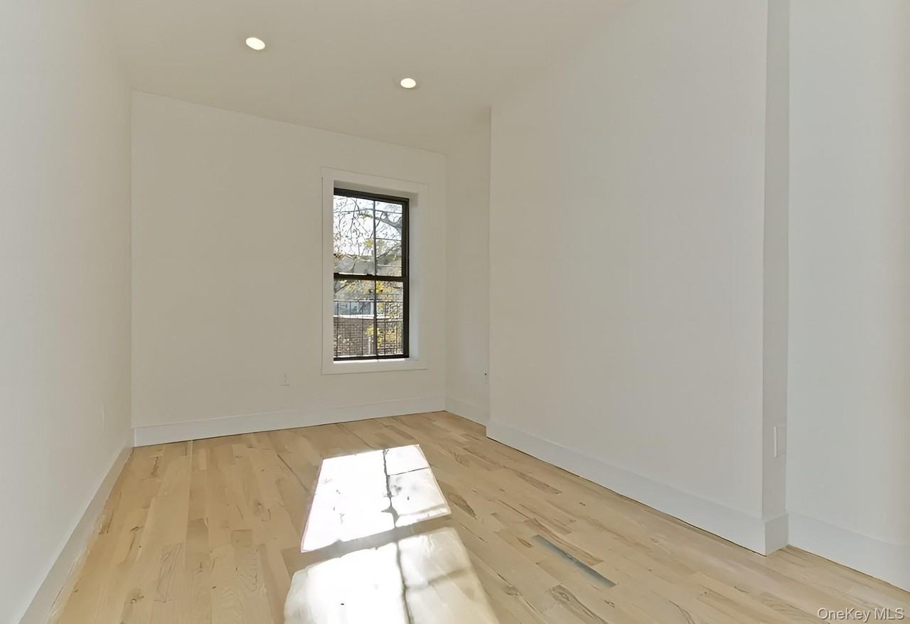 78 Hull St #3 - Photo 3 of 8