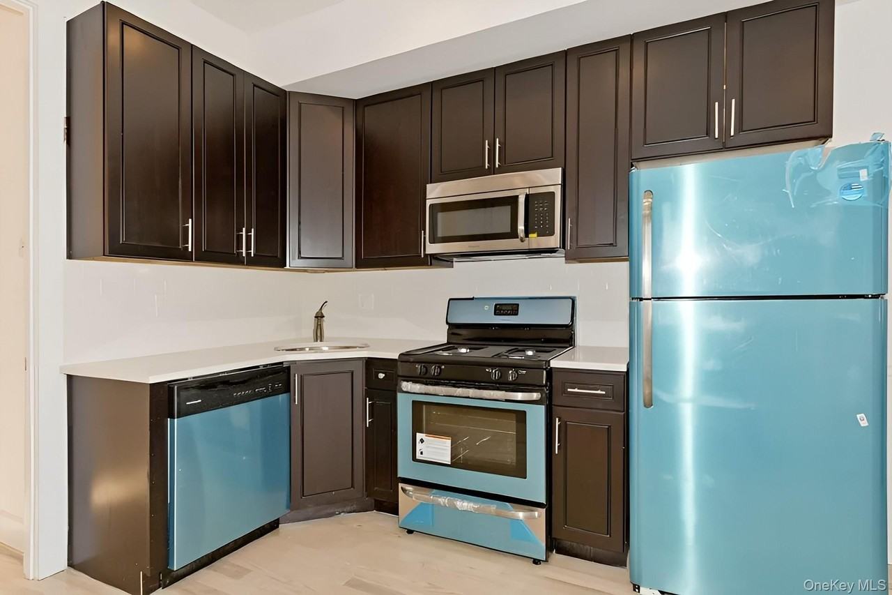 78 Hull St #3 - Photo 6 of 8