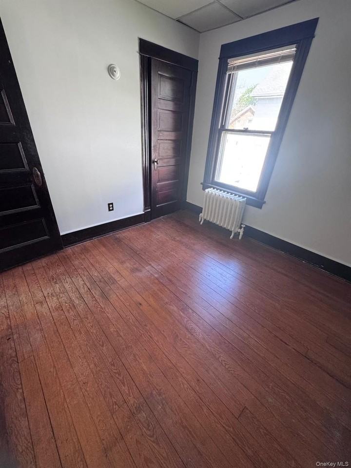 106 South Ave - Photo 3 of 12