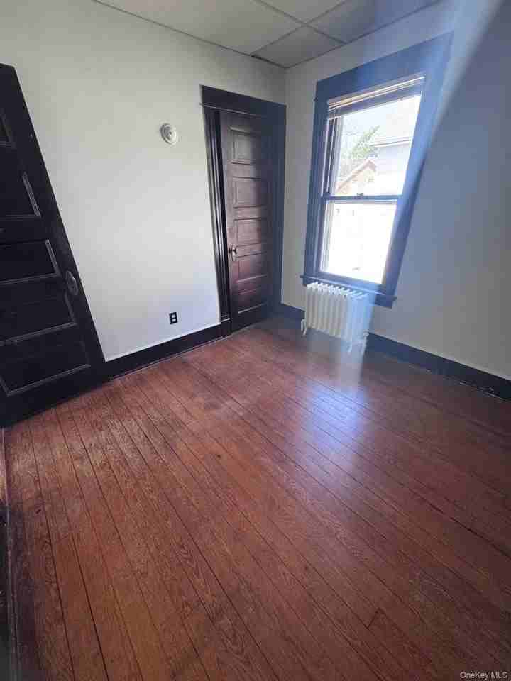 106 South Ave - Photo 4 of 12