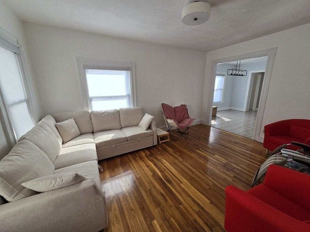 11 Granville Pl #11 - Photo 2 of 11