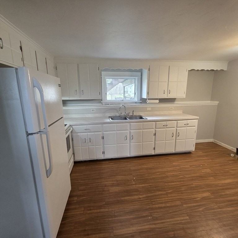 81 Crane Ave S #1 - Photo 2 of 11