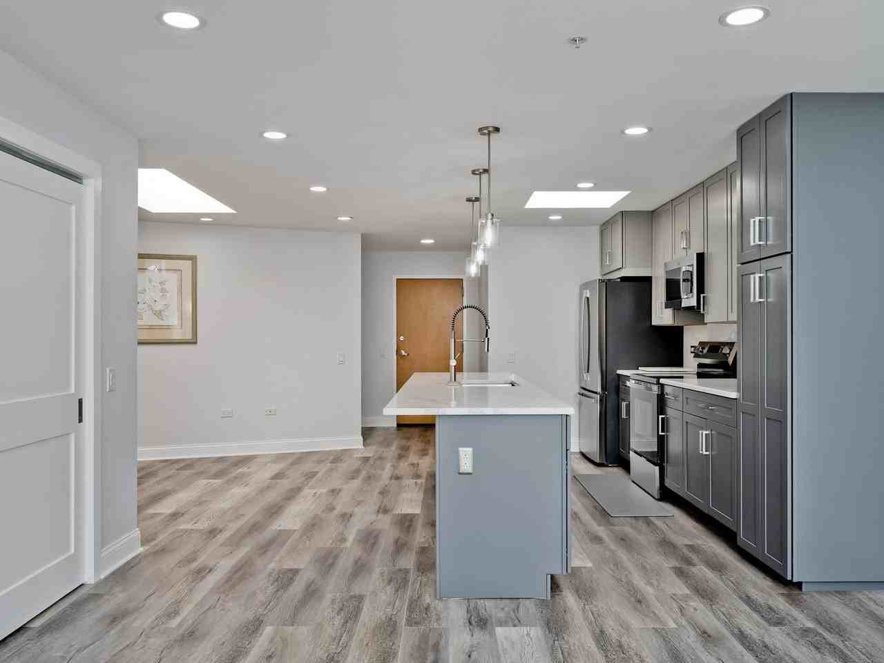 1800 Dewes St #305 - Photo 7 of 26