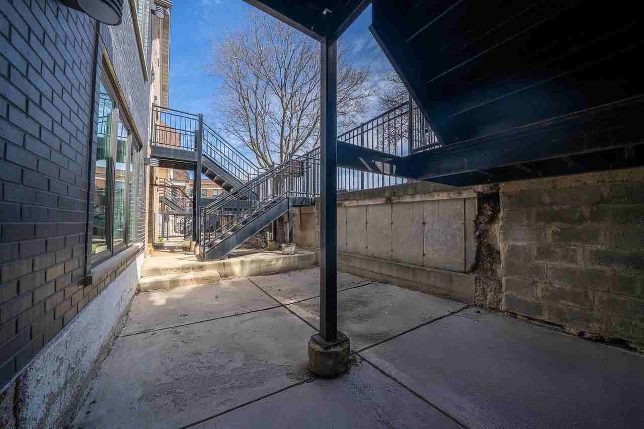 2008 W Coulter St #GRD - Photo 3 of 13