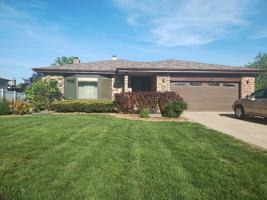 featured image of 7609 Hayenga Ln