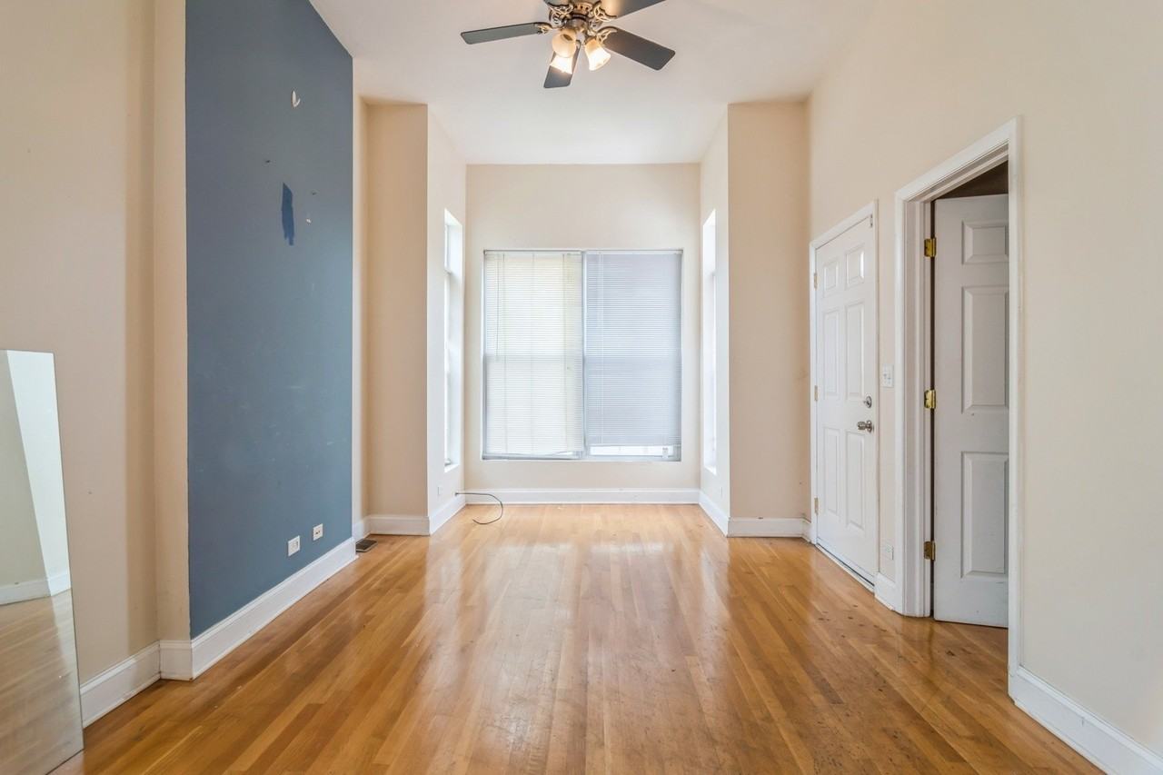 2420 W Polk St #1 - Photo 2 of 18