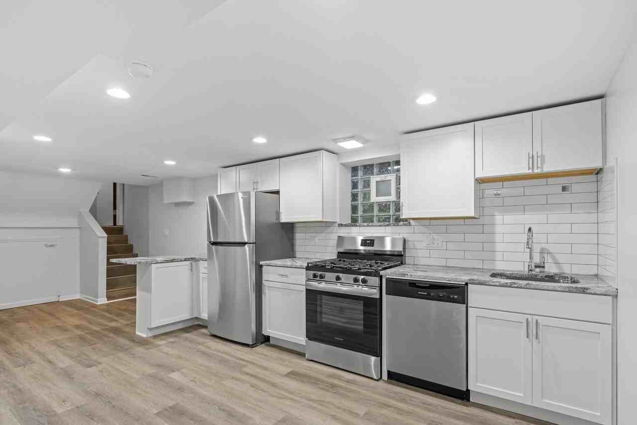 236 Callan Ave #G - Photo 2 of 13