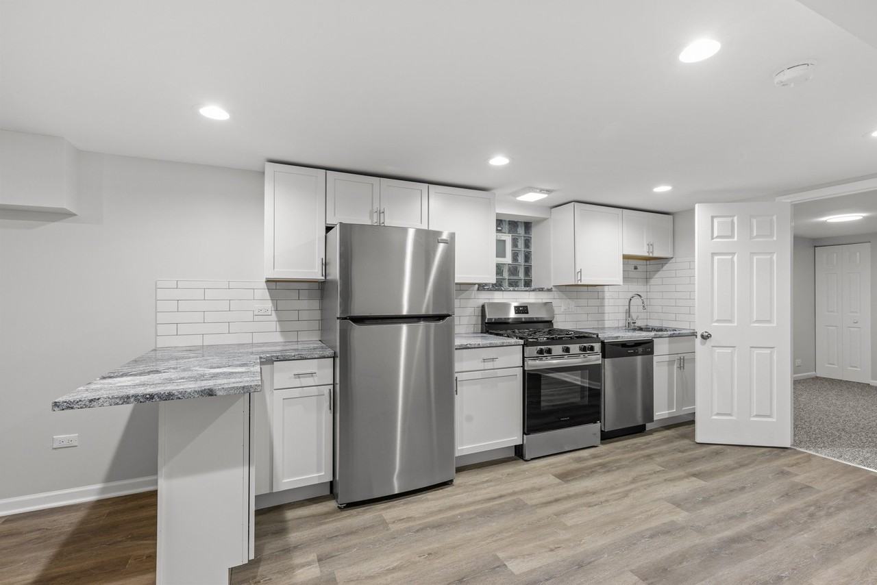 236 Callan Ave #G - Photo 3 of 13