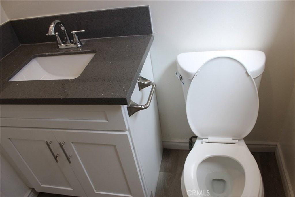 14808 Kingsdale Ave - Photo 4 of 18