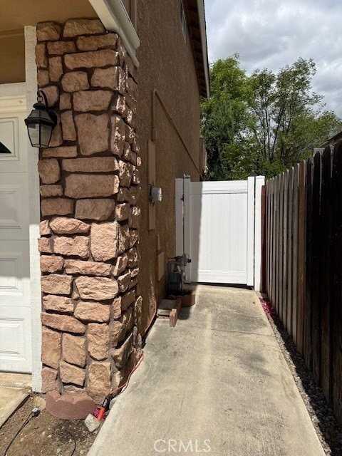 6594 Montresor Pl - Photo 5 of 50