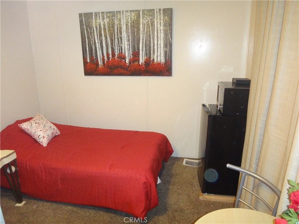 800 S Palm Ave #B - Photo 3 of 9