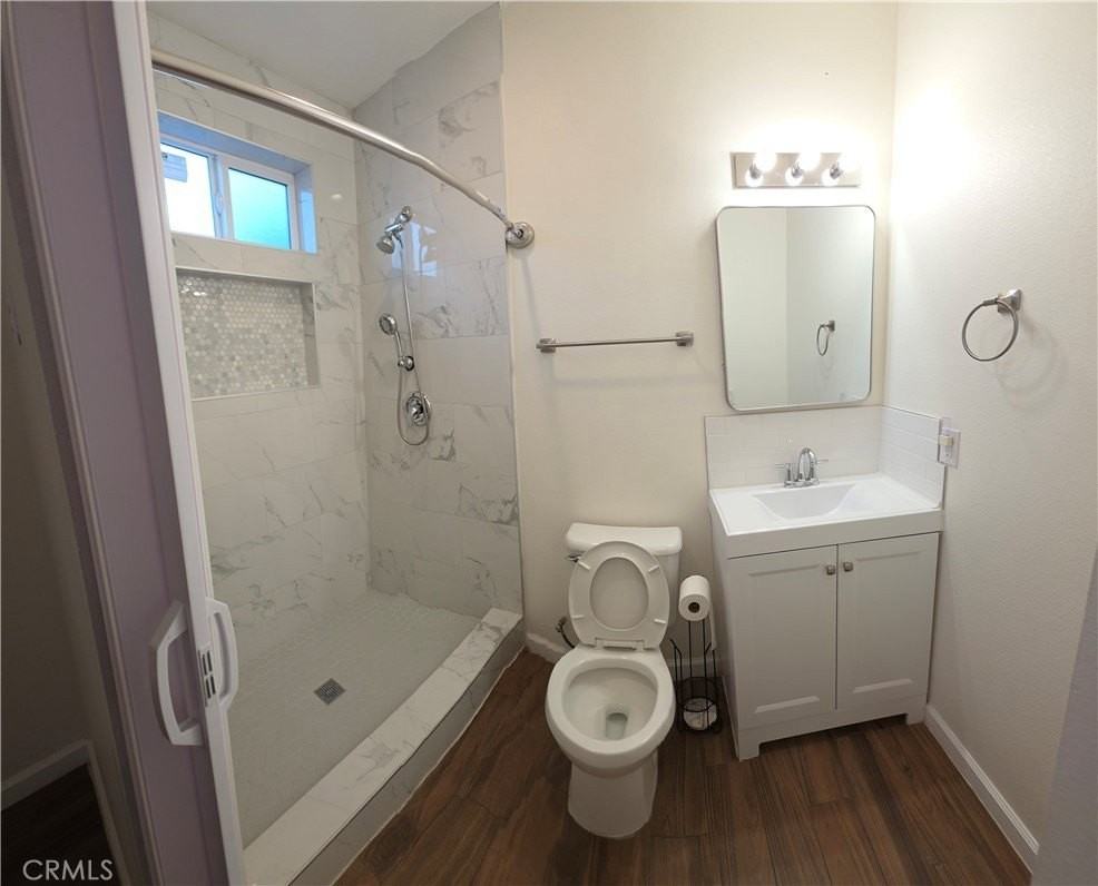 1496 Powell Way - Photo 4 of 6