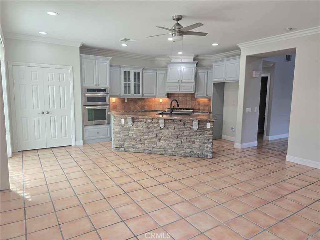 31361 Congressional Dr - Photo 4 of 31