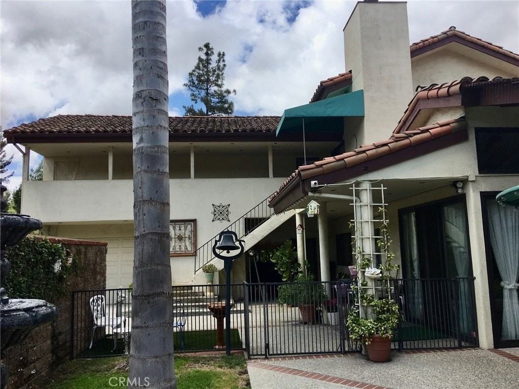 210 Verbena Ln - Photo 2 of 8