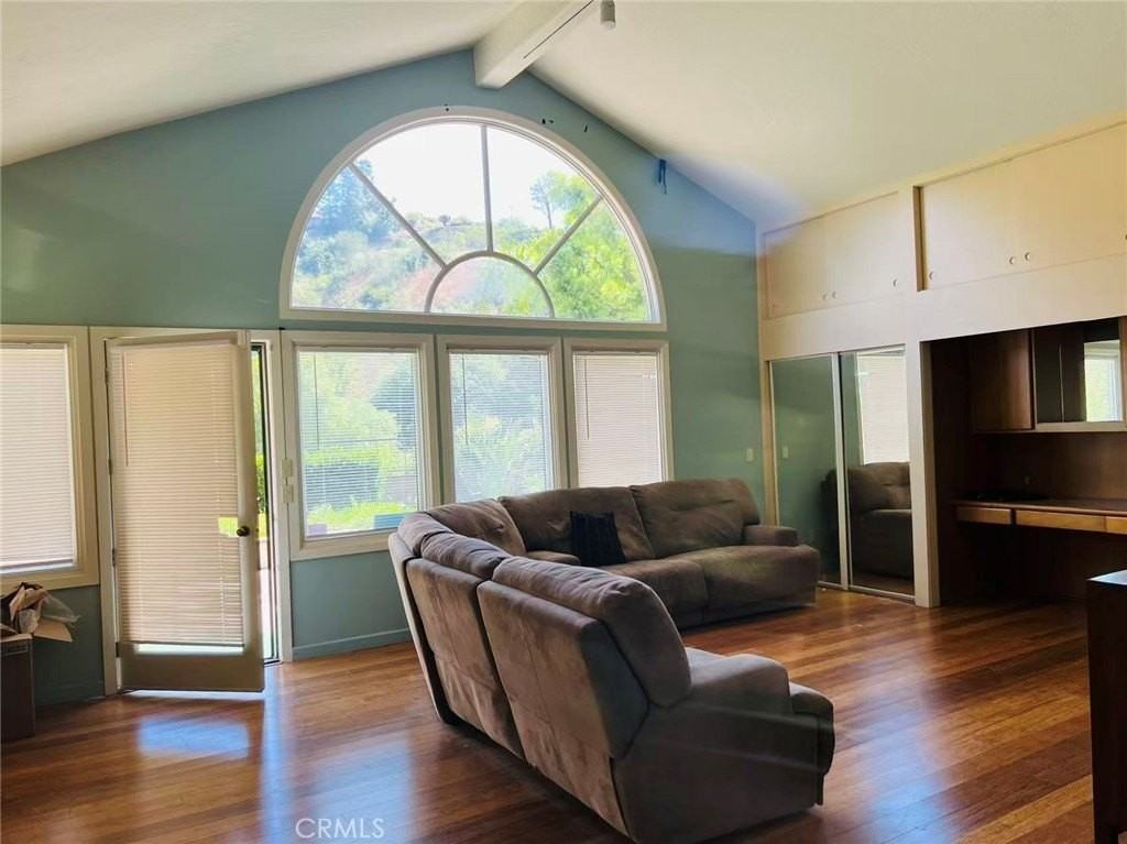 210 Verbena Ln - Photo 4 of 8