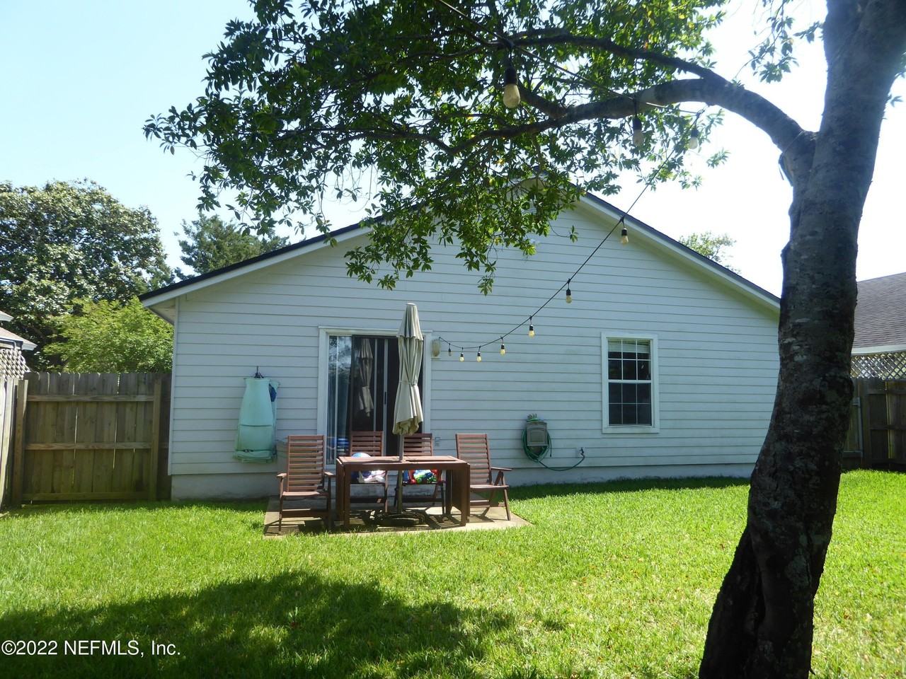 625 11th Ave S - Photo 3 of 29